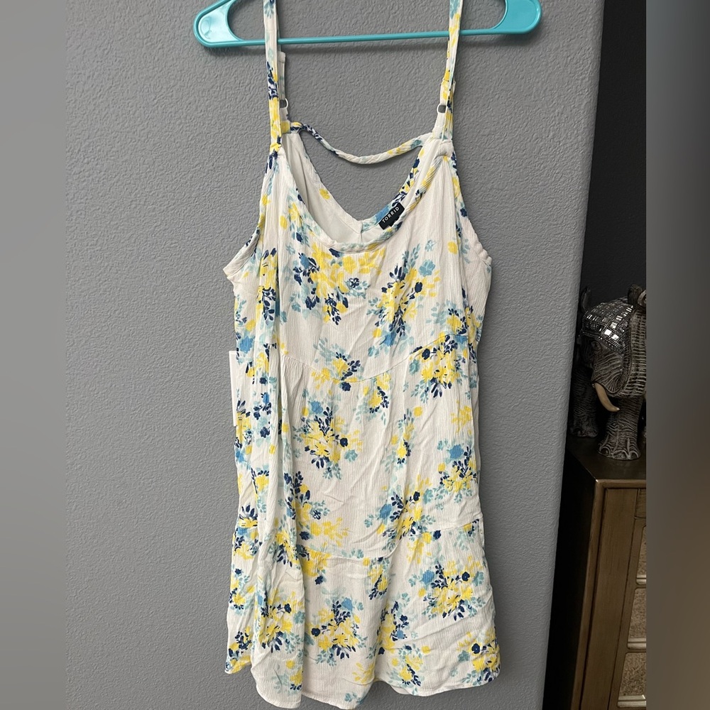 Torrid white dress with flowers size 3